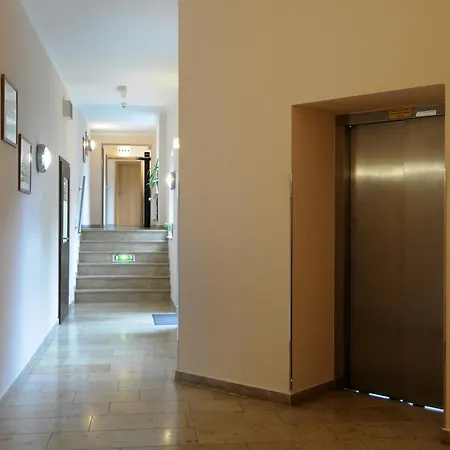 Doebelner Hof 3*